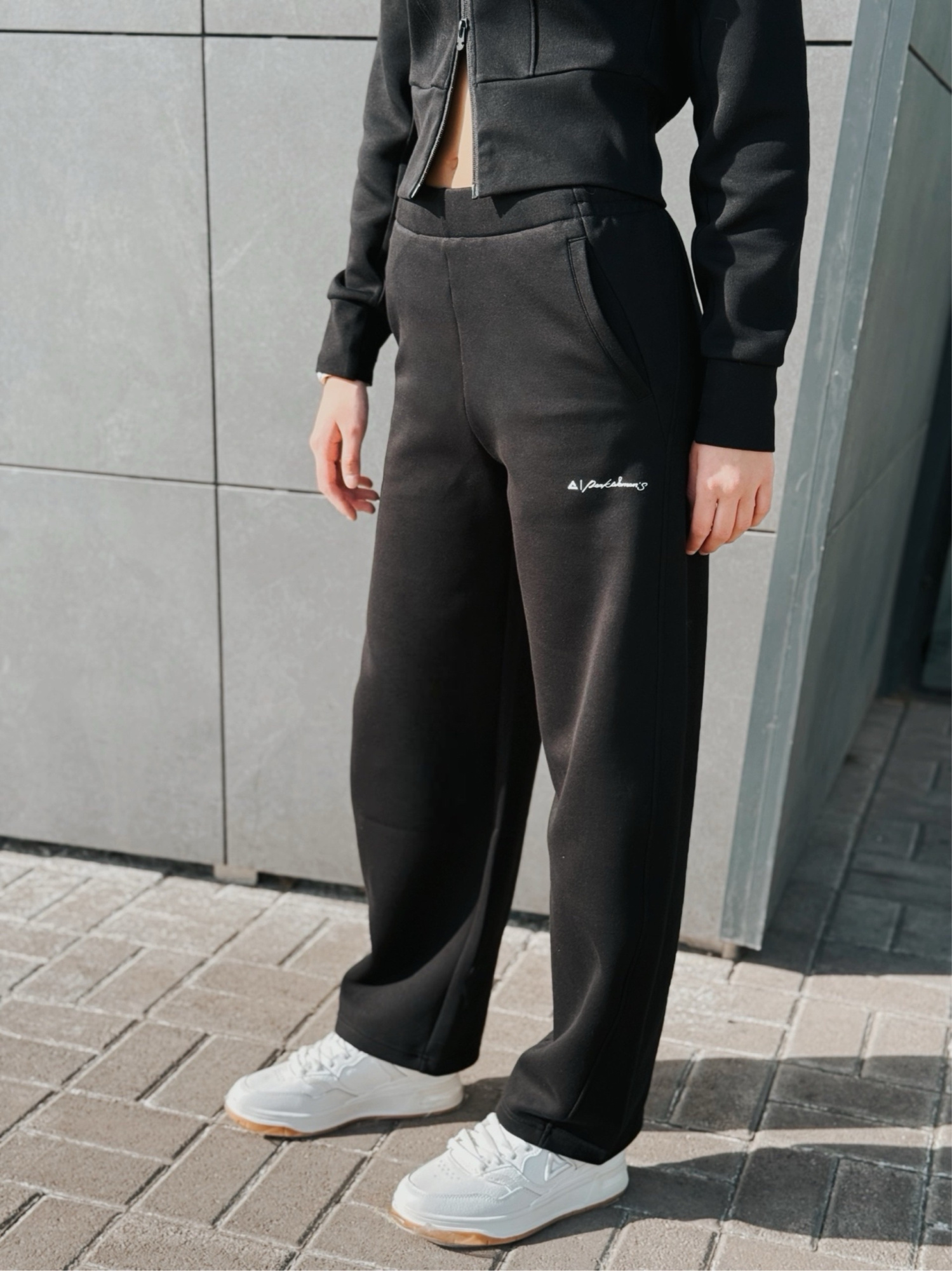 FW3261042_chernyy_02.jpg